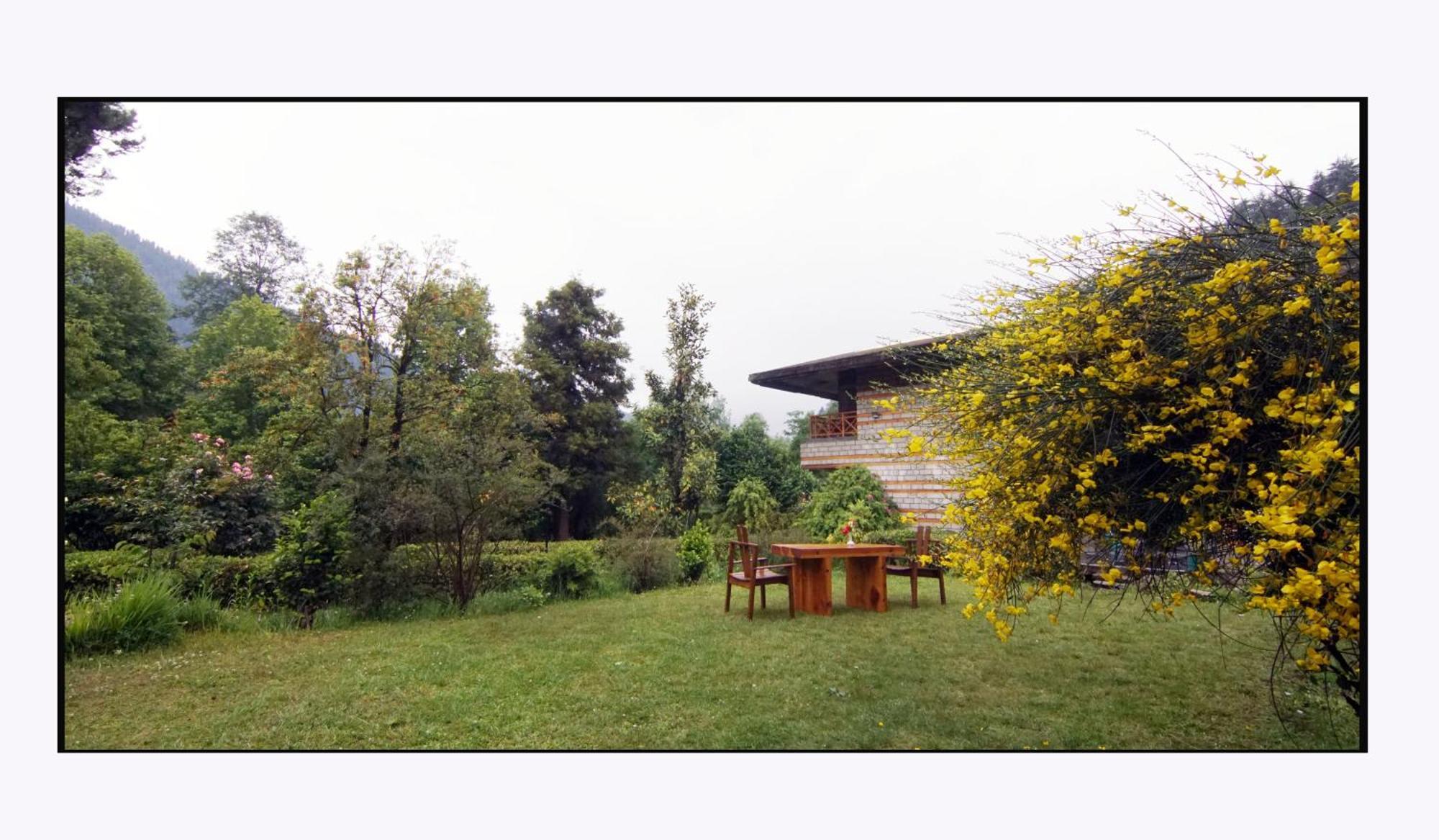 Banon Resorts Manāli Exteriör bild