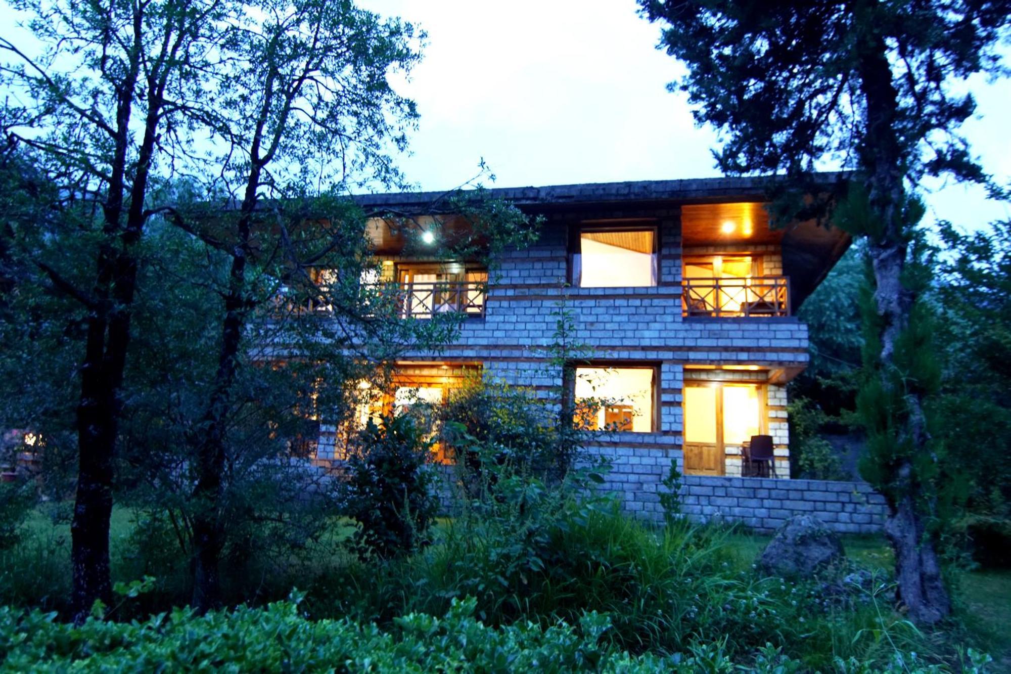 Banon Resorts Manāli Exteriör bild