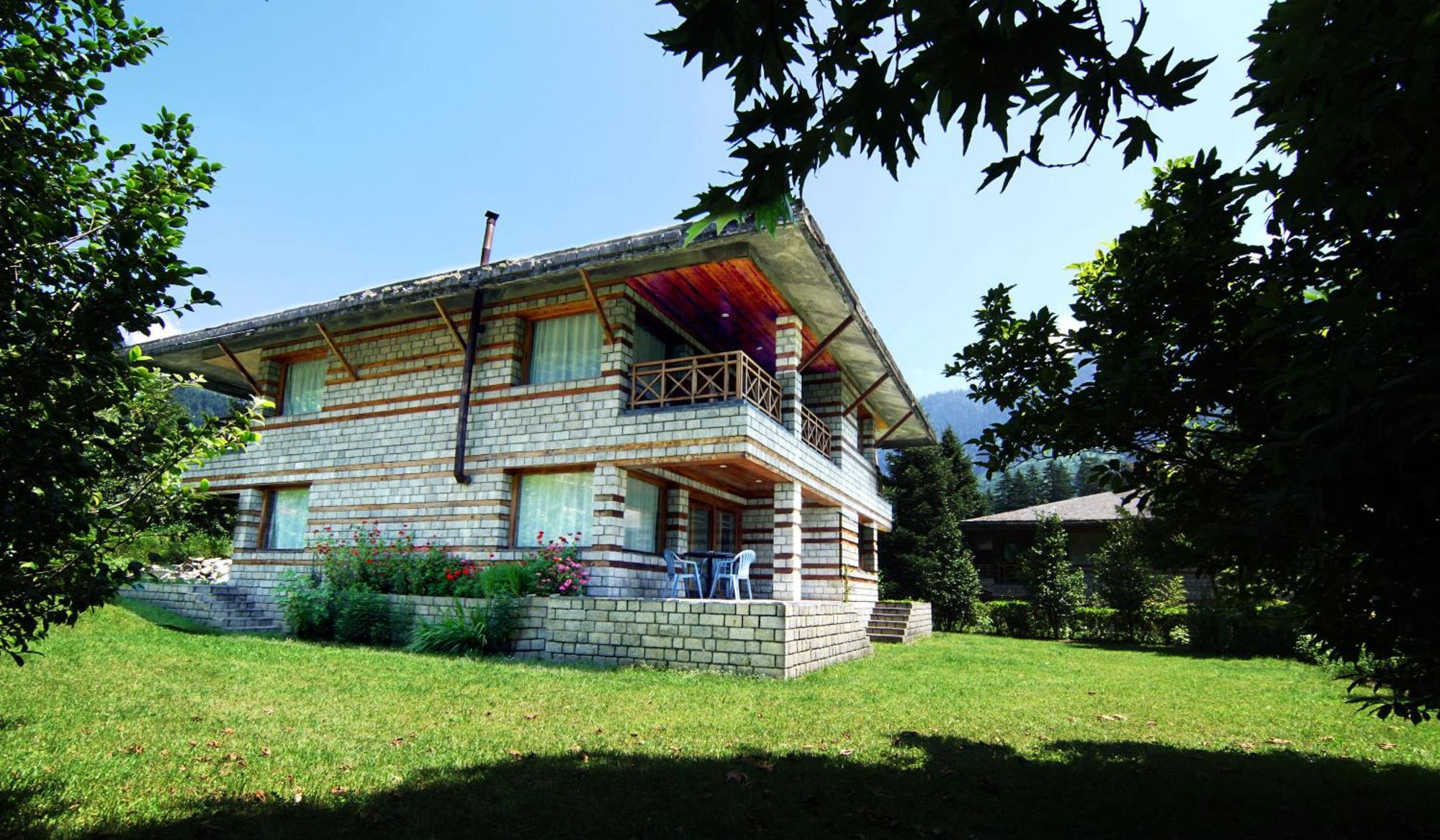 Banon Resorts Manāli Exteriör bild