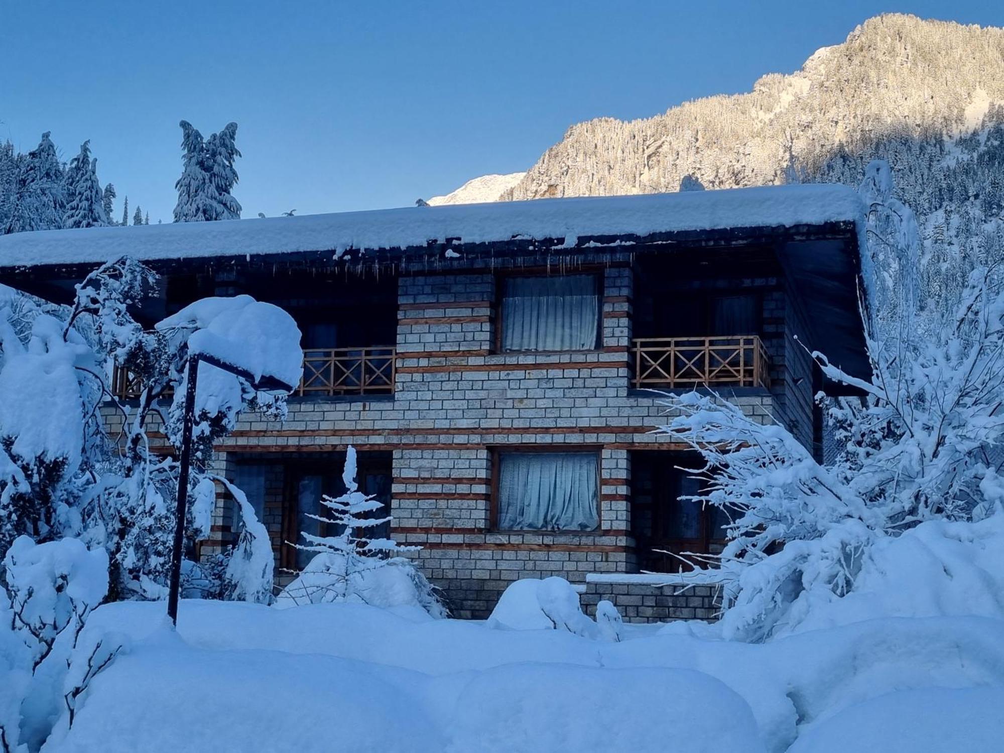 Banon Resorts Manāli Exteriör bild