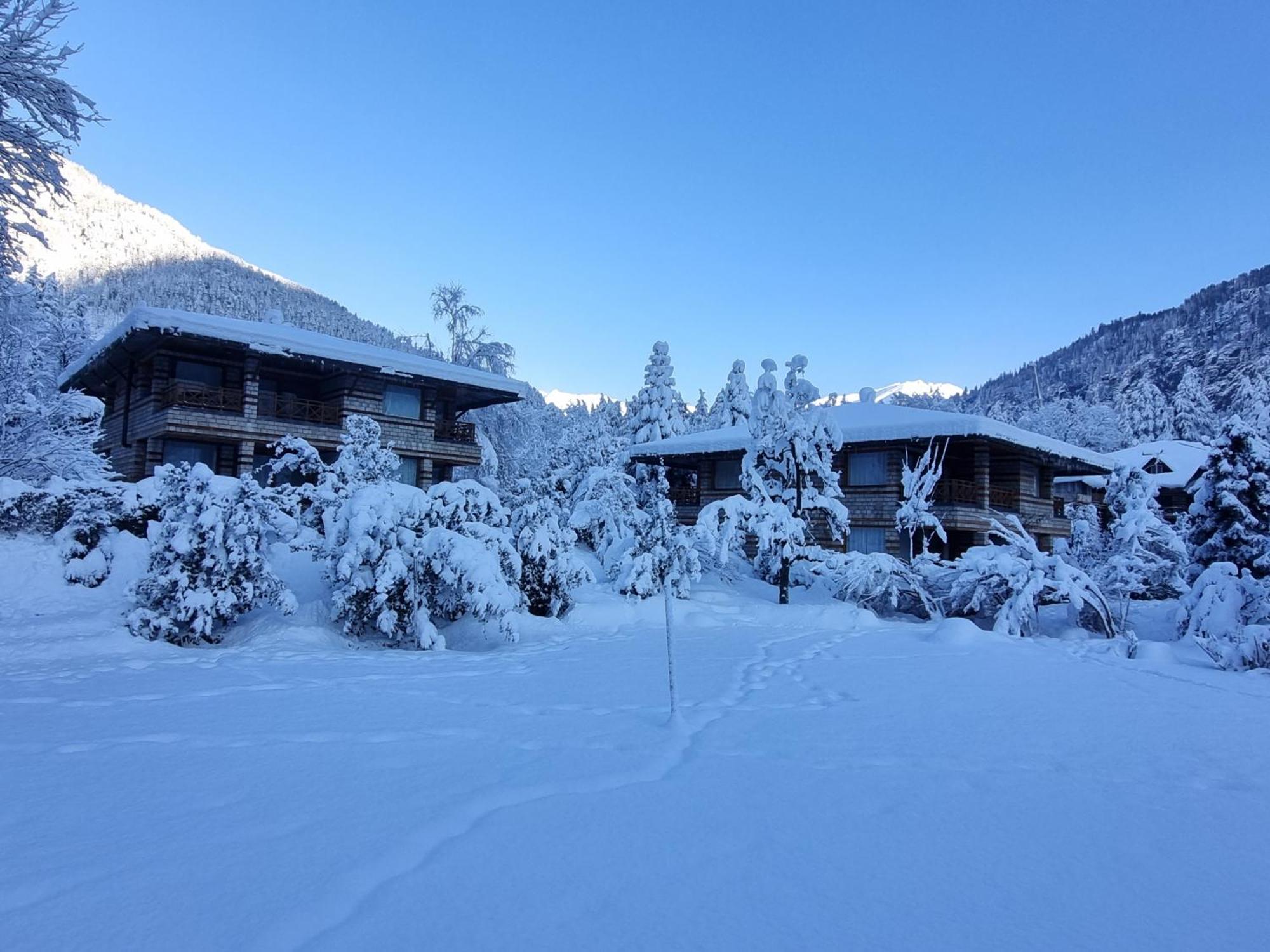 Banon Resorts Manāli Exteriör bild