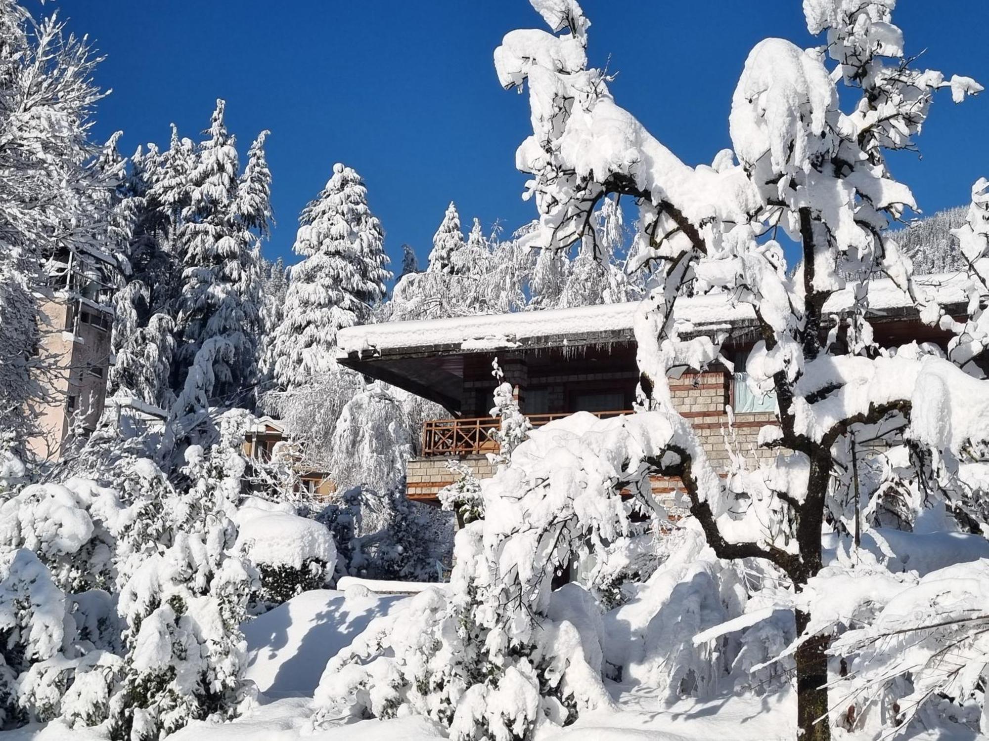 Banon Resorts Manāli Exteriör bild