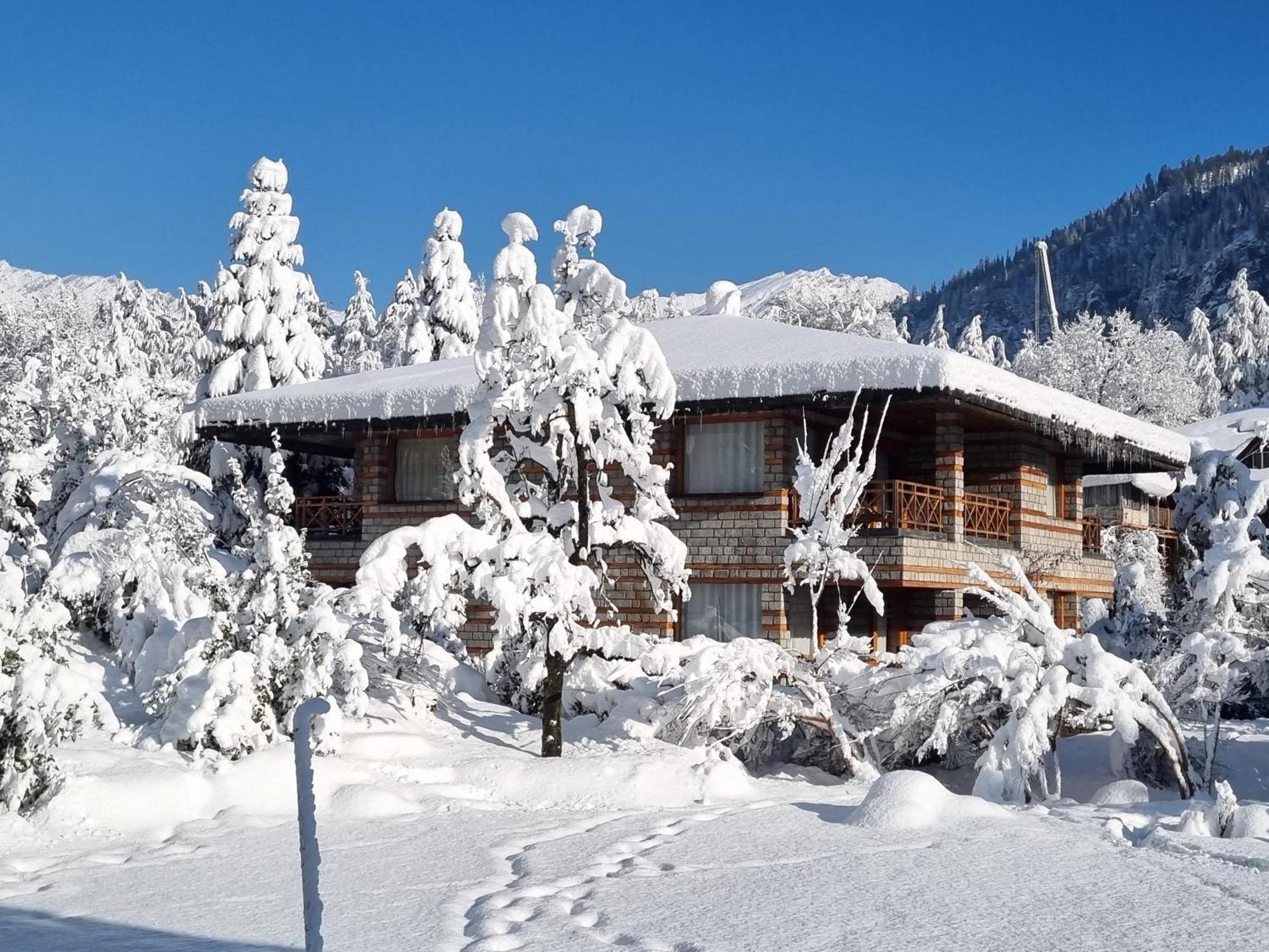 Banon Resorts Manāli Exteriör bild